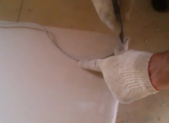 Как резать гипсокартон в домашних условиях своими руками (видео)